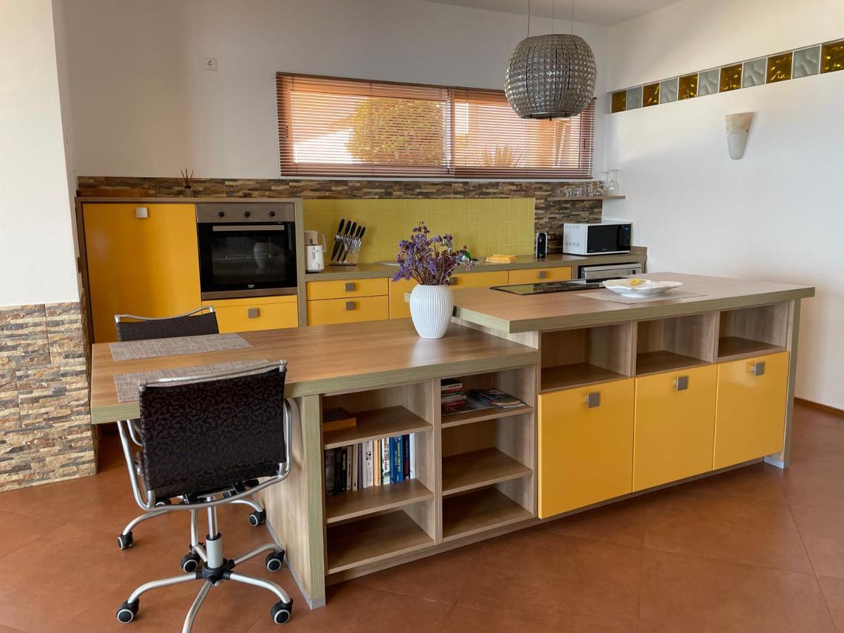 Isabela - Car For Free Apartment Canico (Madeira)