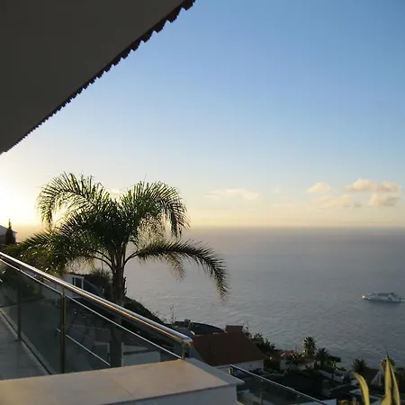 Villa Isabela - Car Rental For Free Canico  Exterior photo